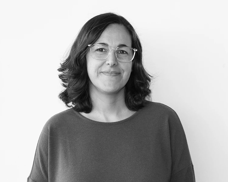 INES_Portfolio & CV_BW