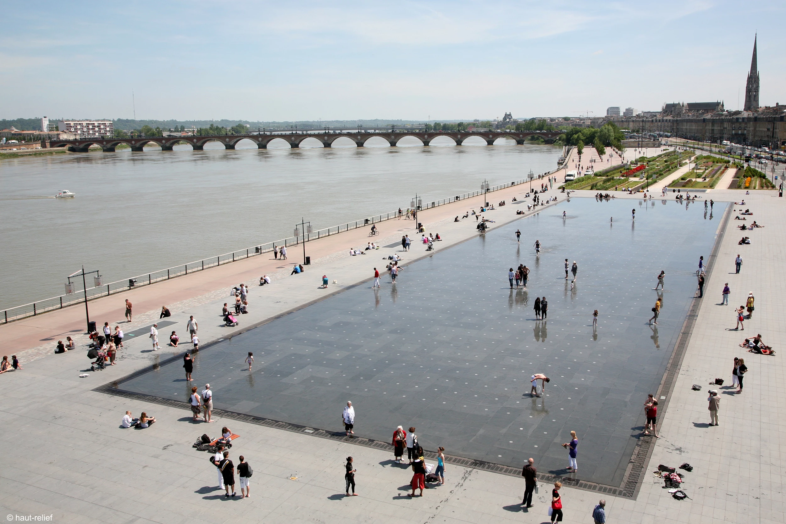 JML_Bordeaux_miroir deau (8)