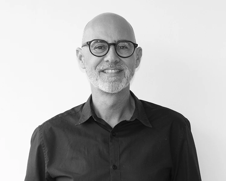 STEF_Portfolio & CV_BW Portrait of Stéphane Llorca, Founder & Managing Director of JML